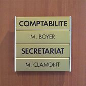 Plaque de porte modulable en aluminium or