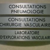 Plaque aluminium galbé, décor transcript adhésif