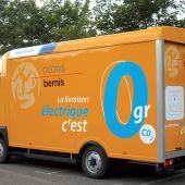 Fourgon de livraison électrique, décor réalisé en transcript adhésif